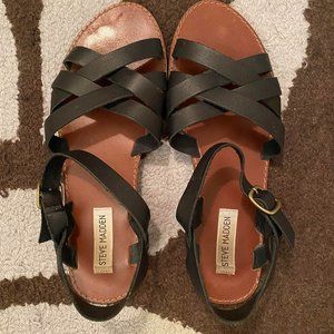 Steve Madden Black Leather Flat Sandals. Size 9, fits like 8.5.